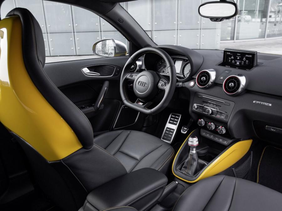Торпедо Audi S1 Sportback (8X) 2014 года  (WW) (фото 7 из 32)